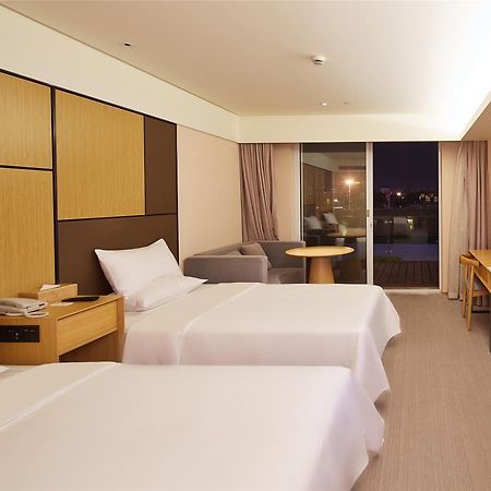 Ji Hotel Shanghai Guangda Liuzhou Road Eksteriør billede